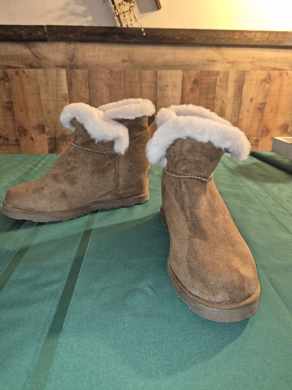 CUSHIONAIRE cozy winter ankle boots